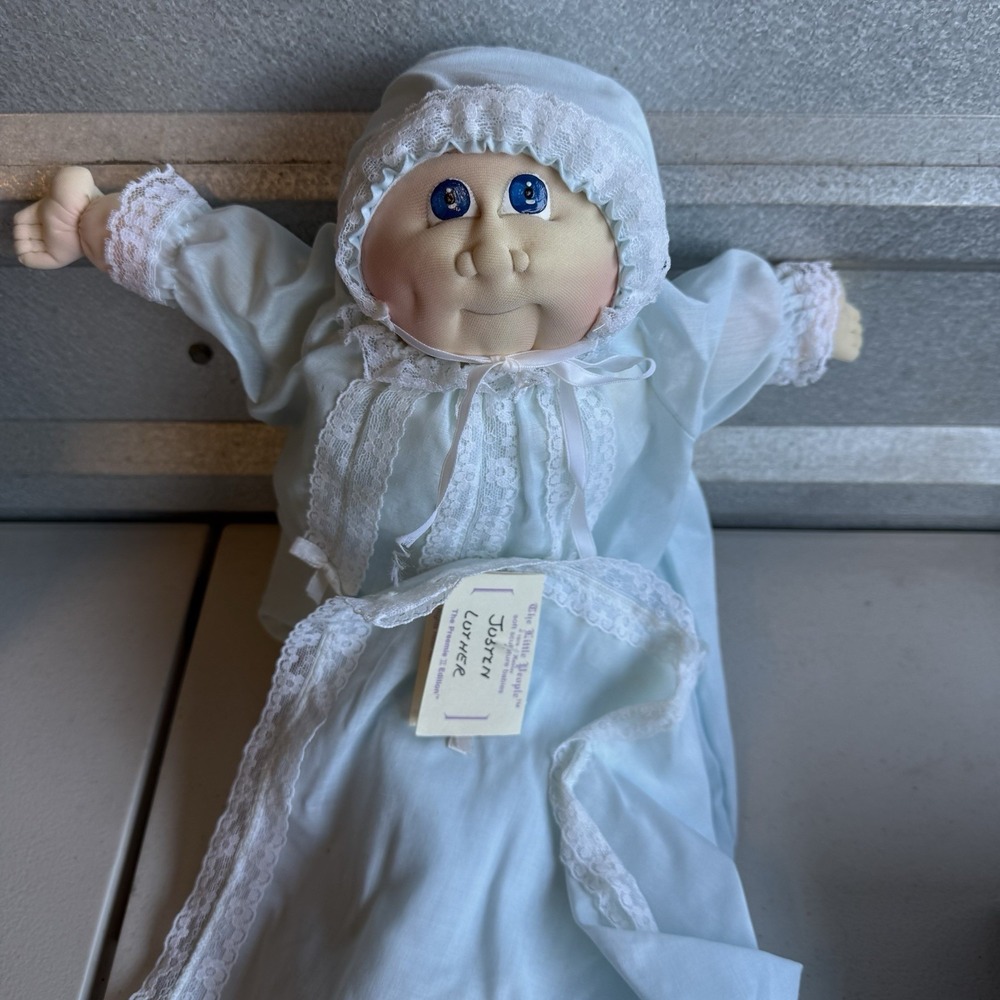 XAVIER ROBERTS LITTLE PEOPLE PREEMIE ll EDITION JUSTIN LUTHER SOFT SCULPTURES